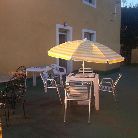 Hostal Del Mar 아 과르다 외부 사진